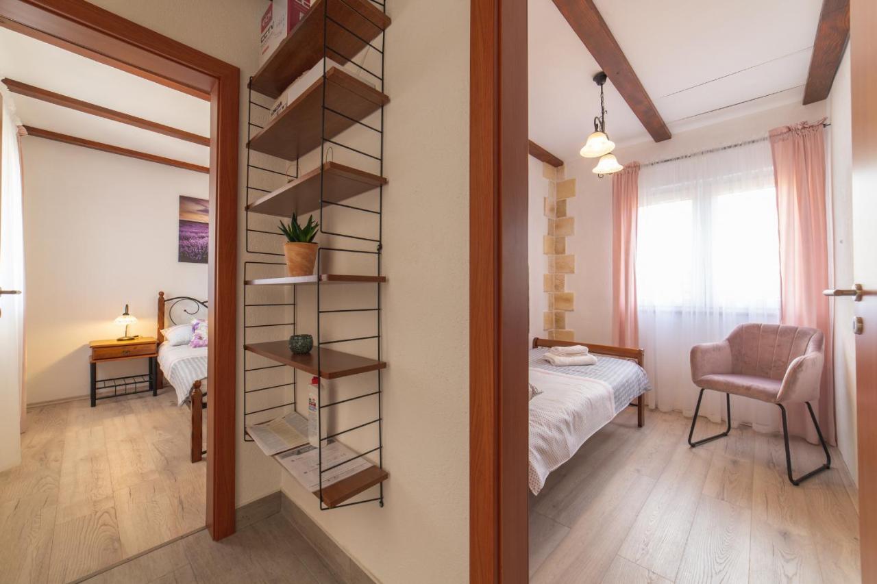 Holiday Home Sego With Private Pool Veliki Brocanac 外观 照片